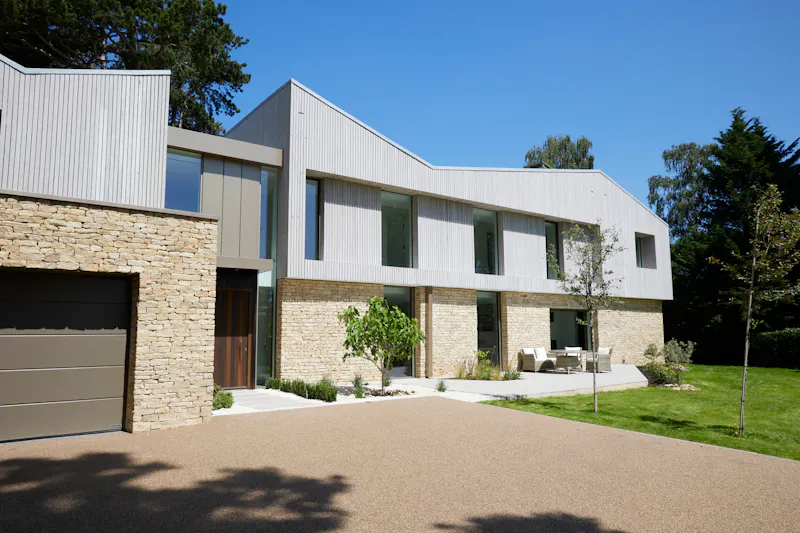 Garage at Scandi modern Marlow house, K501 (photo 1)