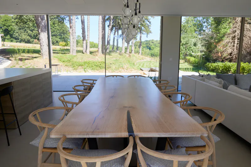 Dining room at Scandi modern Marlow house, K501 (photo 11)
