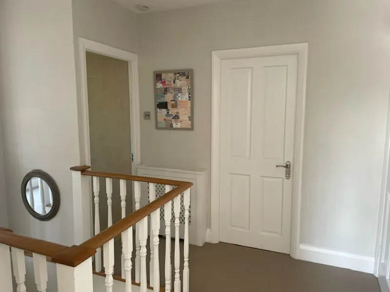 Landing at Classic family home in Barnet, D2780 (photo 19)