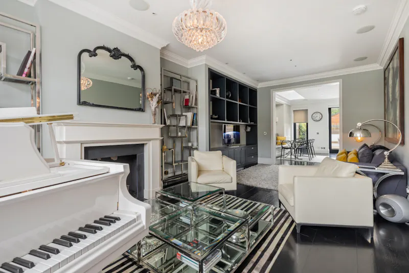 Living Room at Luxury Latimer Road home, E533 (photo 3)