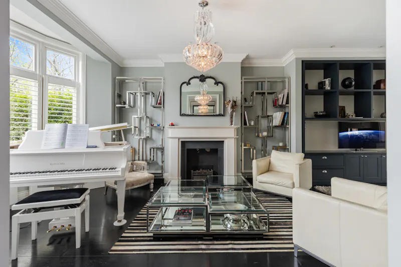 Luxury Latimer Road home, E533 (photo 2)