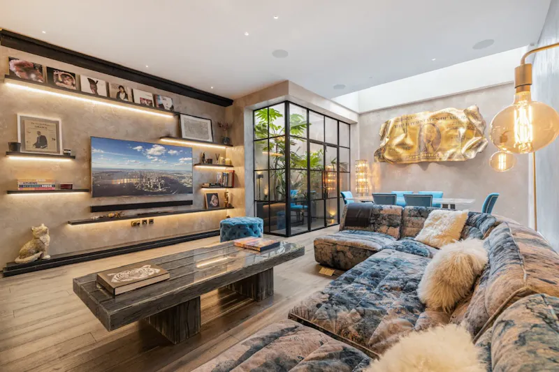 Luxury Latimer Road home, E533 (photo 9)