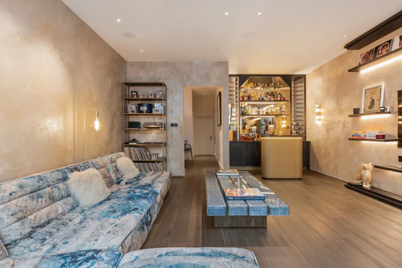 Luxury Latimer Road home, E533 (photo 10)