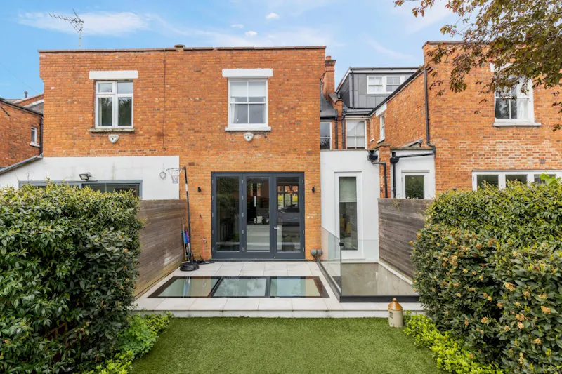 Garden at Luxury Latimer Road home, E533 (photo 20)
