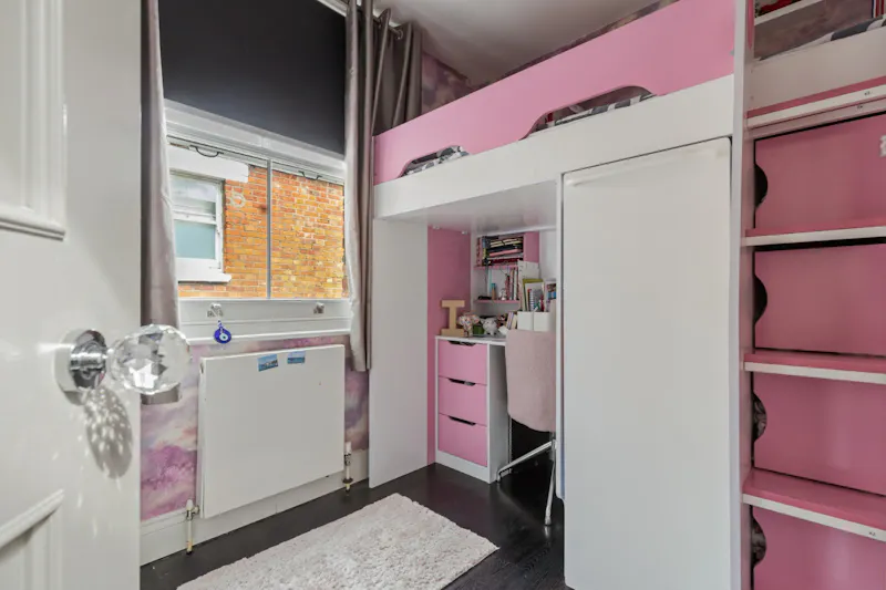 Luxury Latimer Road home, E533 (photo 18)