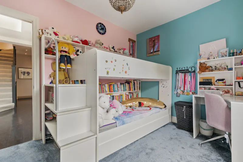Bedroom - child's at Luxury Latimer Road home, E533 (photo 17)