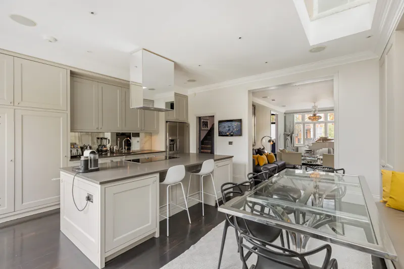 Luxury Latimer Road home, E533 (photo 6)