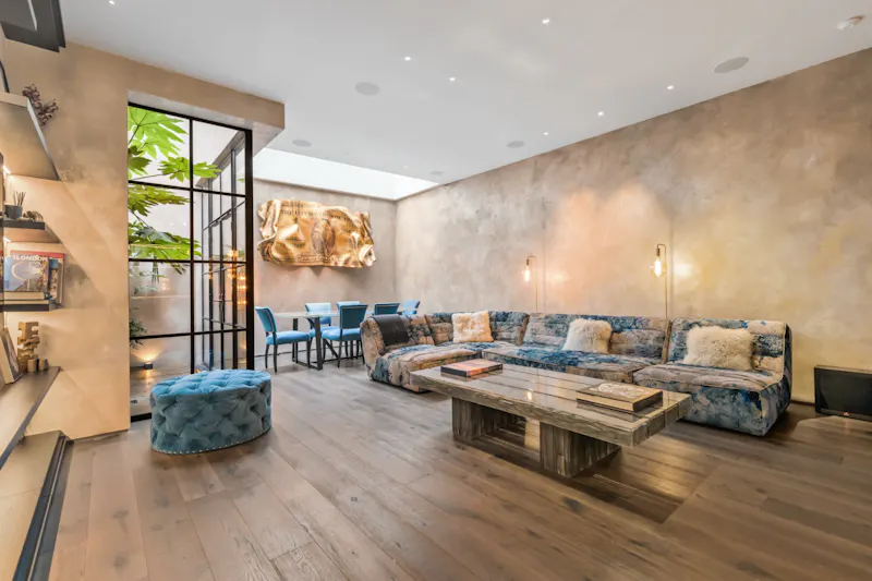 Living Room at Luxury Latimer Road home, E533 (photo 7)