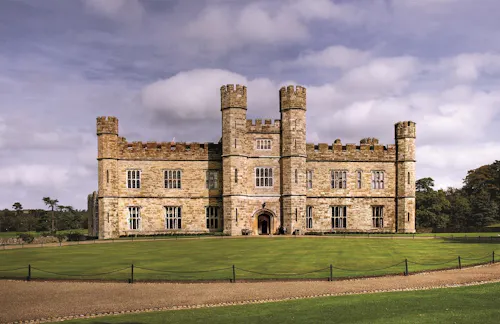 Gothic Castle in Maidstone, G319