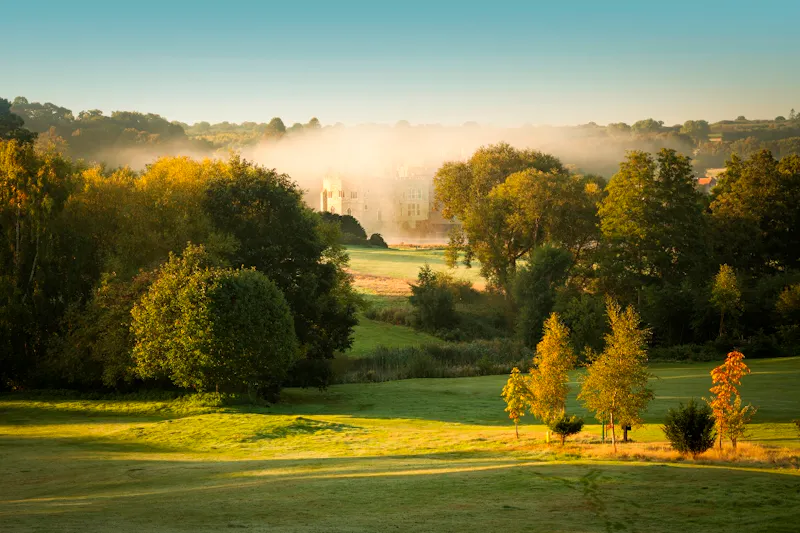 Views - country at Gothic Castle in Maidstone, G319 (photo 26)