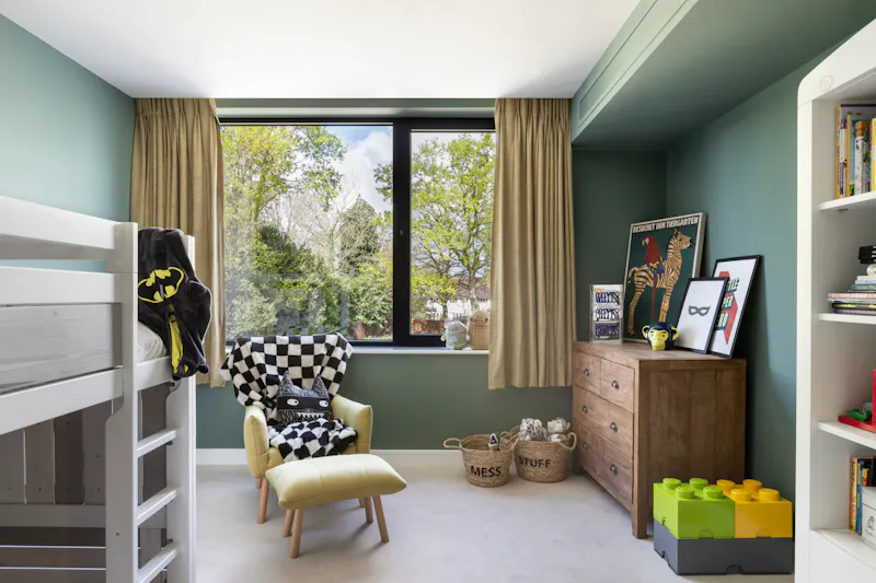 Luxury Esher modern home, K500 (photo 35)