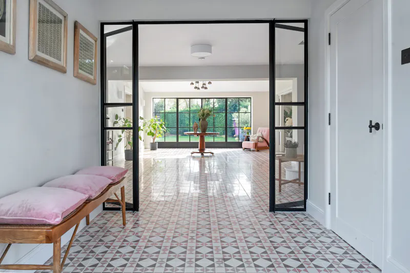 Entrance hall at On-trend Modern Country House, D2775 (photo 4)
