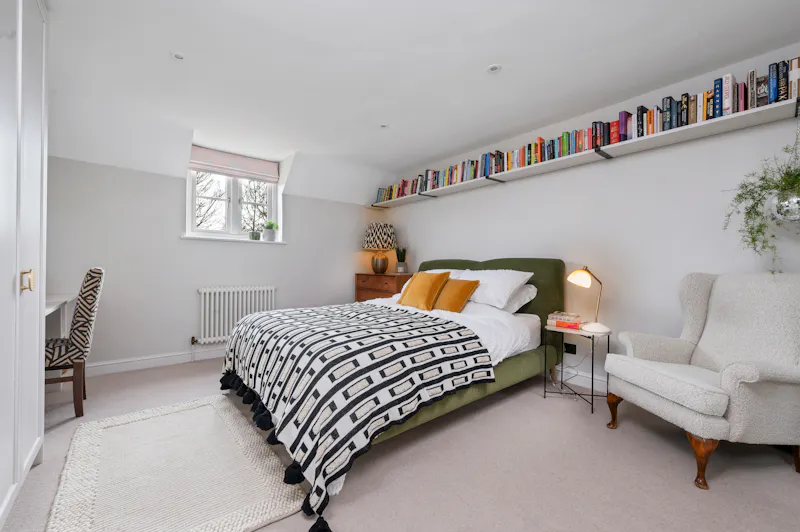 Bedroom at On-trend Modern Country House, D2775 (photo 34)