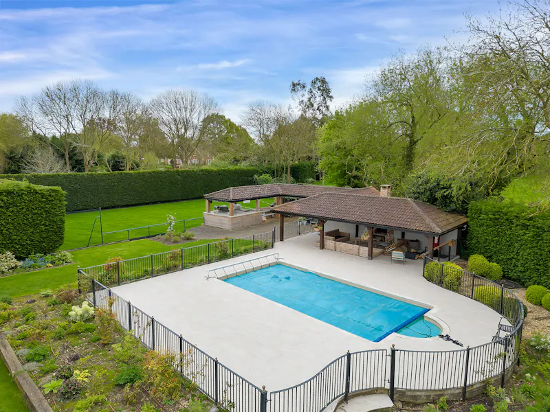 Swimming pool - outdoor at On-trend Modern Country House, D2775 (photo 38)