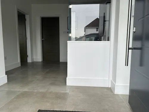 Modern Family Home in Bushey, D2774