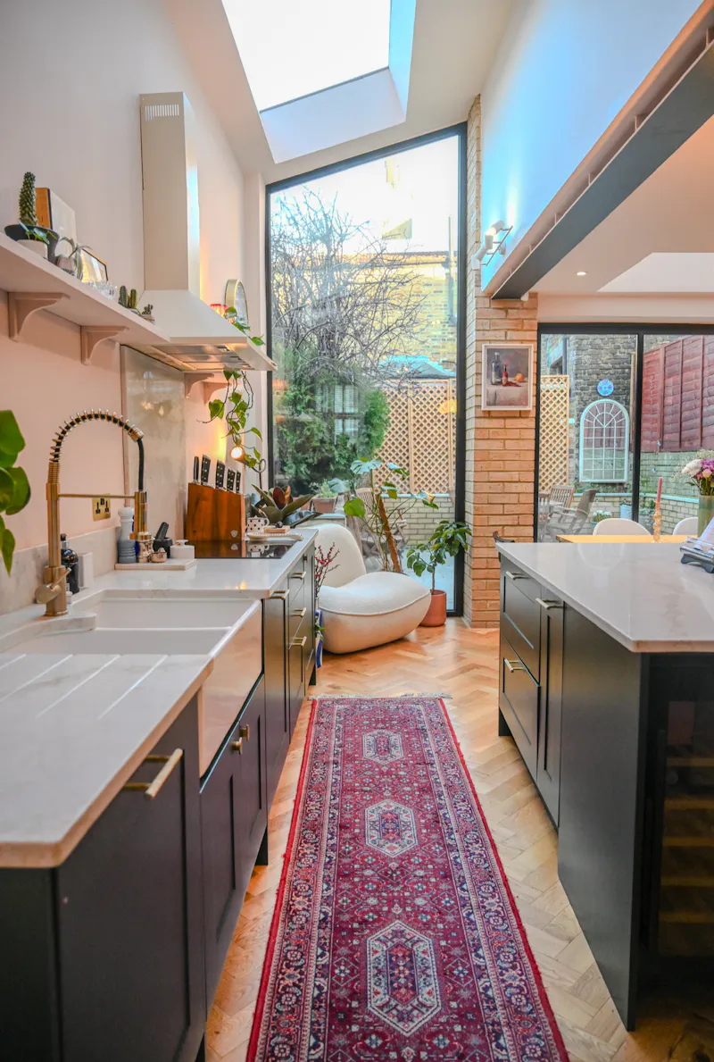 Glass at Contemporary Peckham Townhouse, B2060 (photo 13)