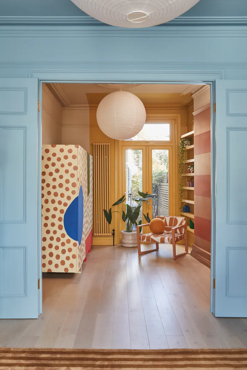 Colourful Harringay house, B2041 (photo 10)