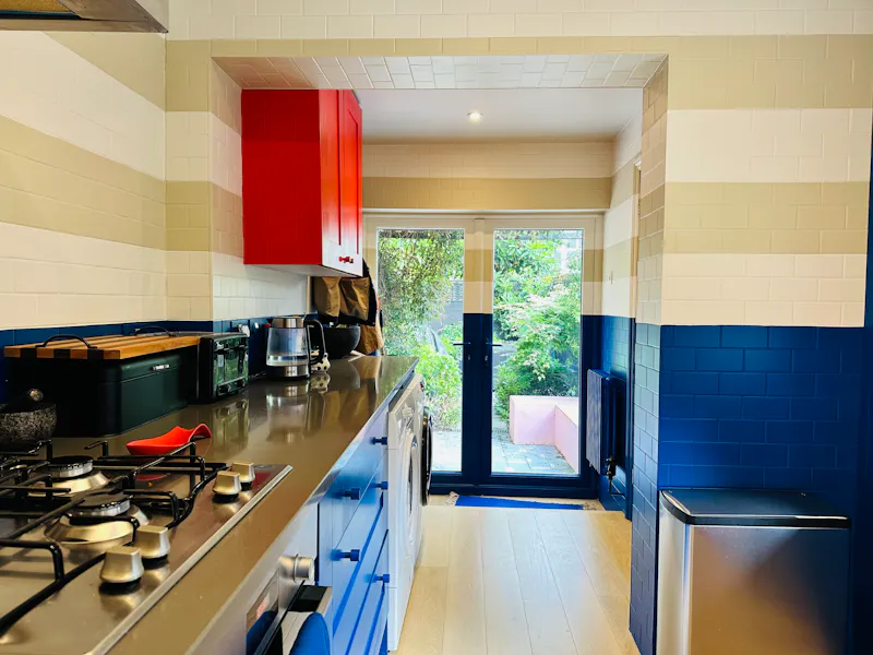 Kitchen at Colourful Harringay house, B2041 (photo 14)