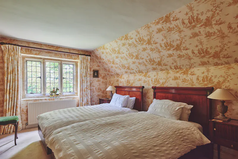 Picturesque Cotswold Grange, C943 (photo 29)