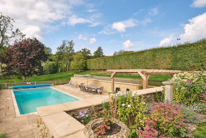 Picturesque Cotswold Grange, C943 (photo 38)