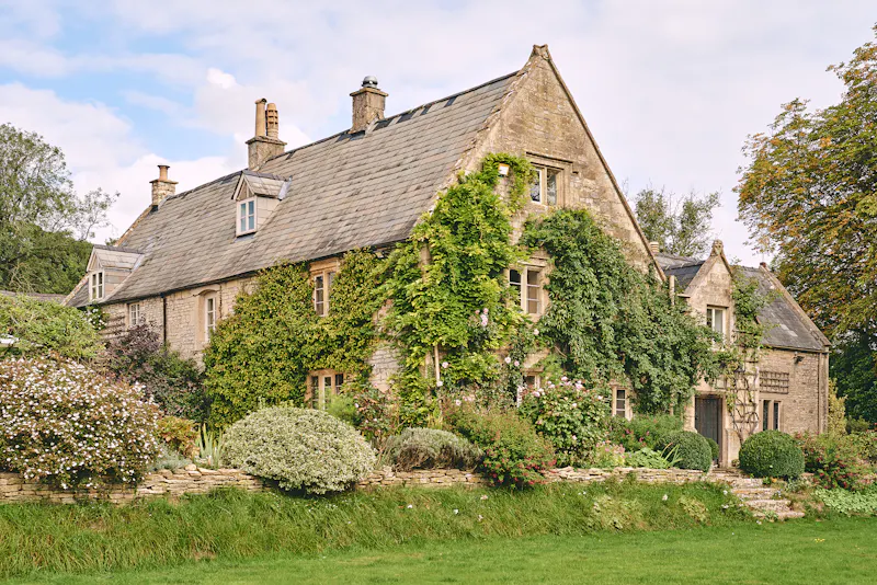 Picturesque Cotswold Grange, C943 (photo 44)