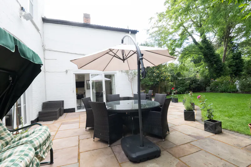 Detached Hampton family home, B2043 (photo 20)