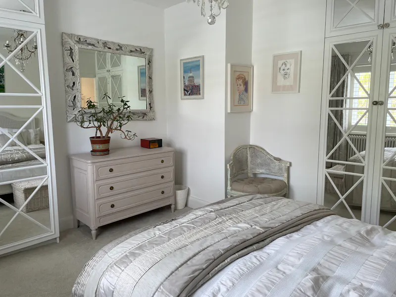 Pretty white Dulwich home, D2778 (photo 19)