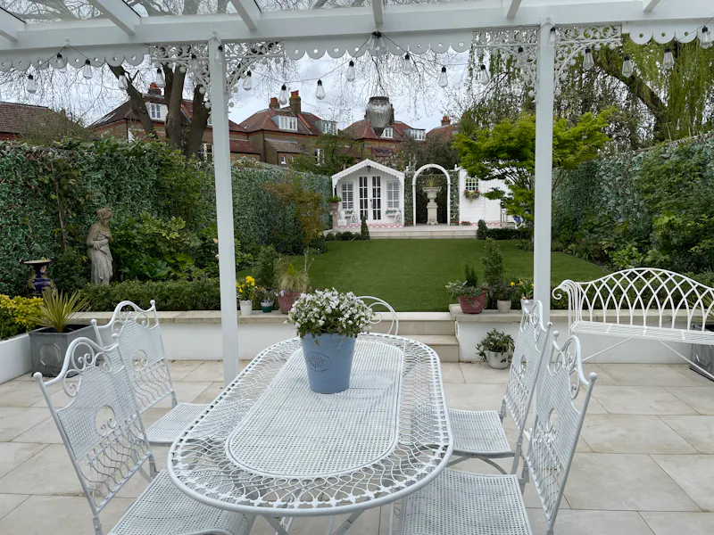 Terrace/Patio at Pretty white Dulwich home, D2778 (photo 22)