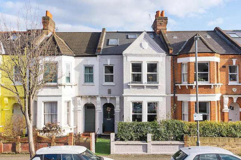 Stylish Putney home , B2042 (photo 1)