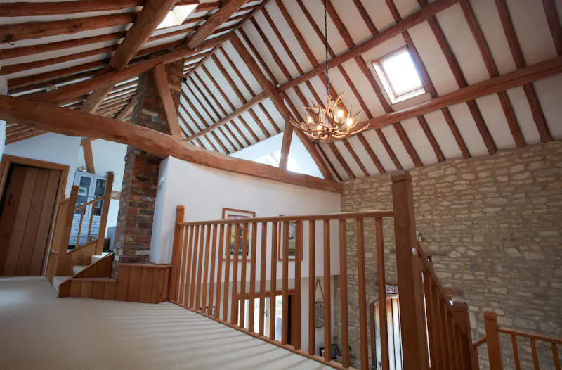Landing at Country home in Turvey, L765 (photo 15)