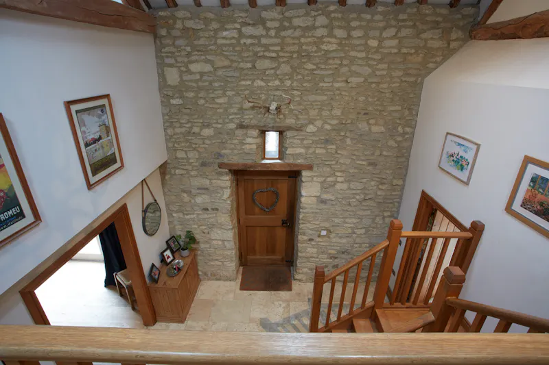 Staircase at Country home in Turvey, L765 (photo 14)