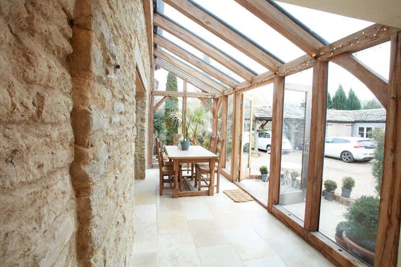 Conservatory at Country home in Turvey, L765 (photo 13)