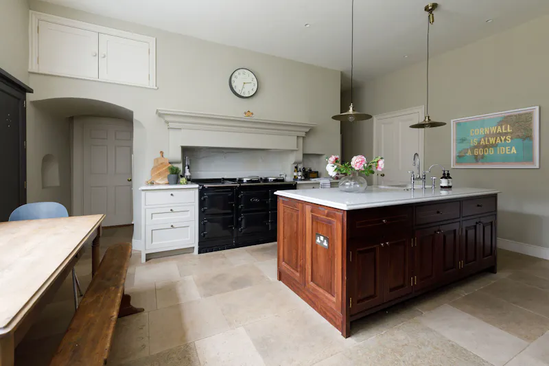 Aga at Grade II-listed Sussex Manor, A1630 (photo 13)