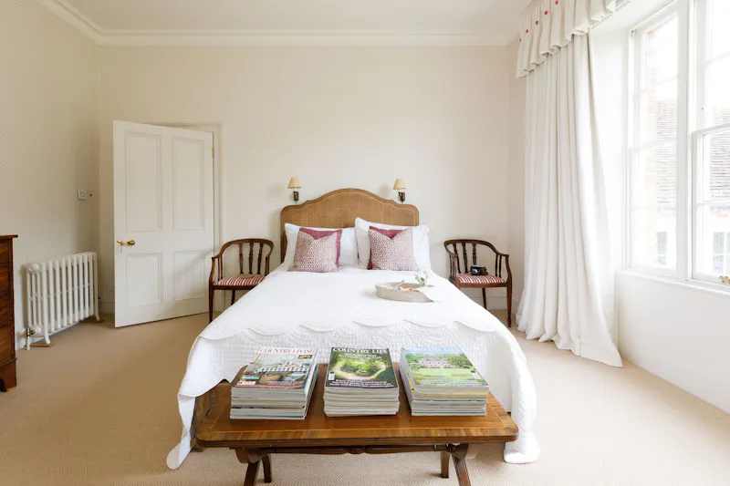 Bedroom at Grade II-listed Sussex Manor, A1630 (photo 49)