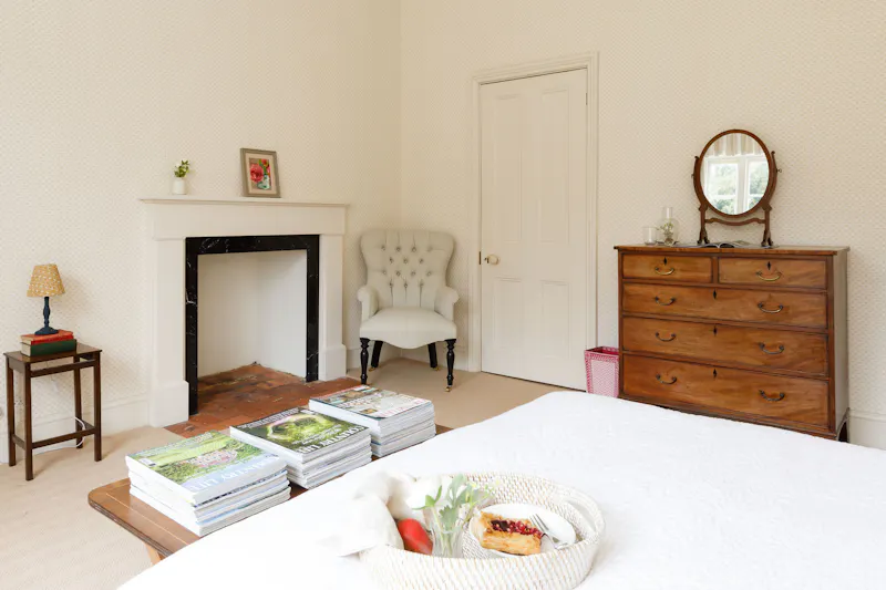 Fireplace at Grade II-listed Sussex Manor, A1630 (photo 50)