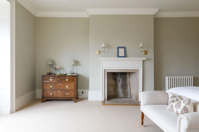 Fireplace at Grade II-listed Sussex Manor, A1630 (photo 33)