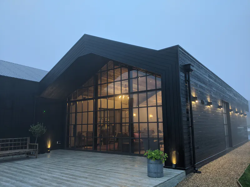 Stunning Surrey Views Barn, L761 (photo 1)
