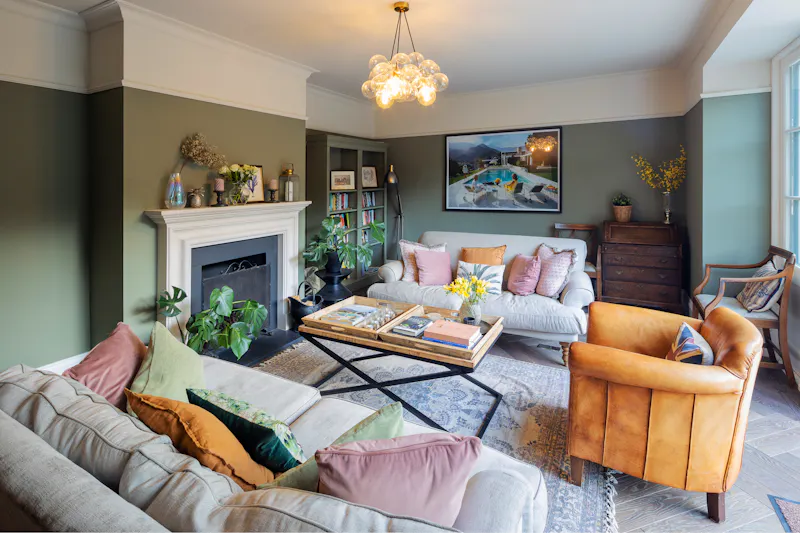 Living Room at Hurst Vale, D2776 (photo 11)