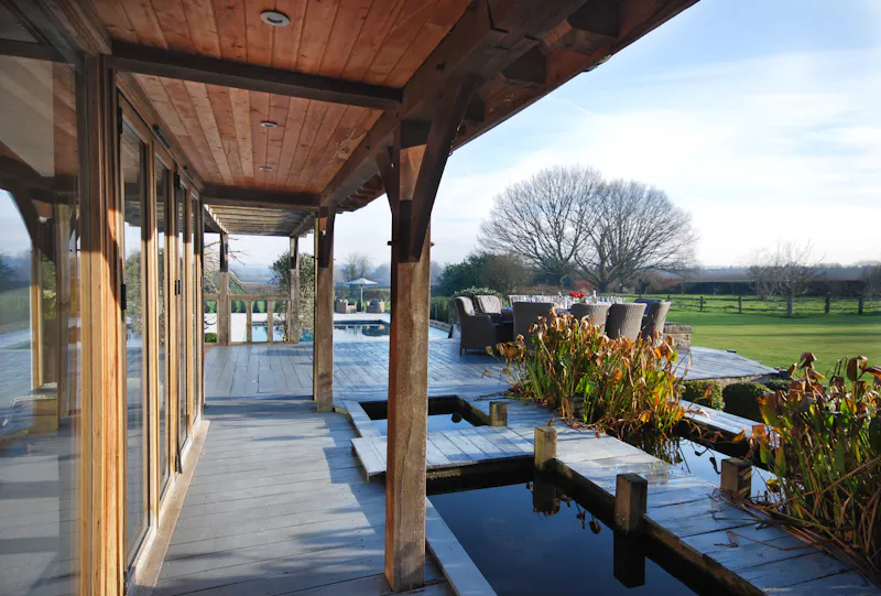 Modernised Tudor Petworth Manor, M362 (photo 26)