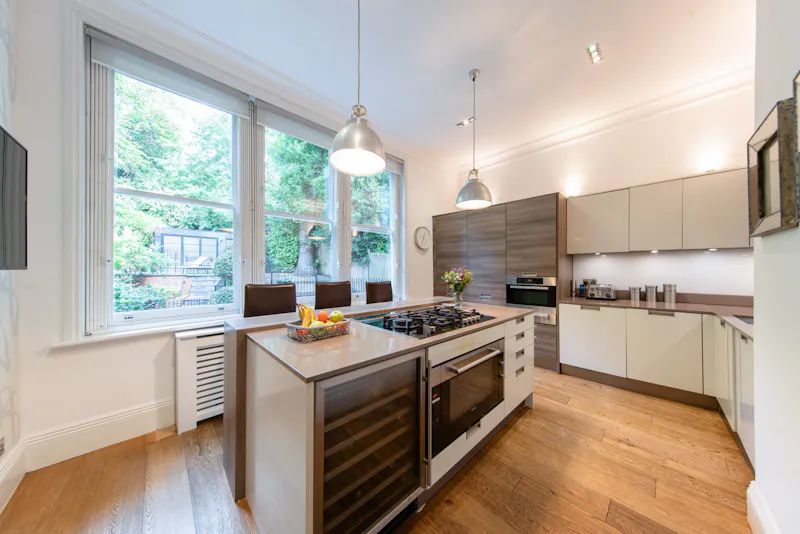 Kitchen at Elegant Hampstead Apartment, F1253 (photo 4)