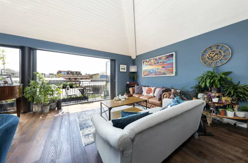 Topical Southwark Penthouse, F1249 (photo 2)