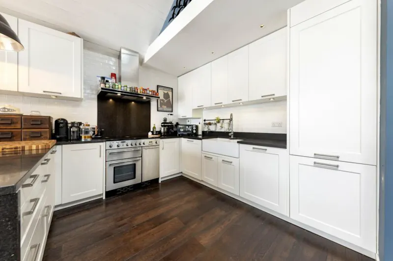 Kitchen at Topical Southwark Penthouse, F1249 (photo 4)