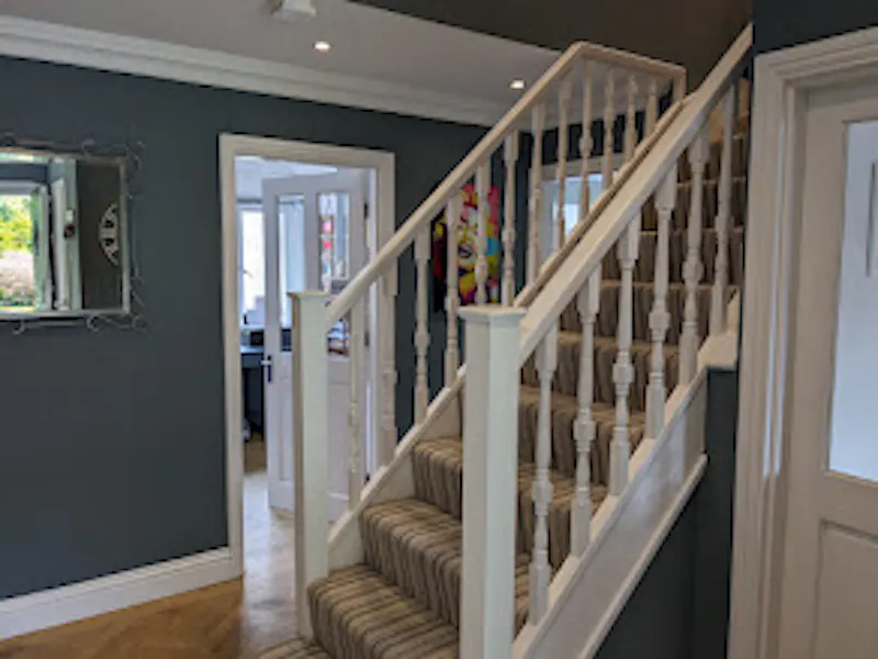 Entrance hall at Classic Mock-Tudor House Esher, D2782 (photo 3)