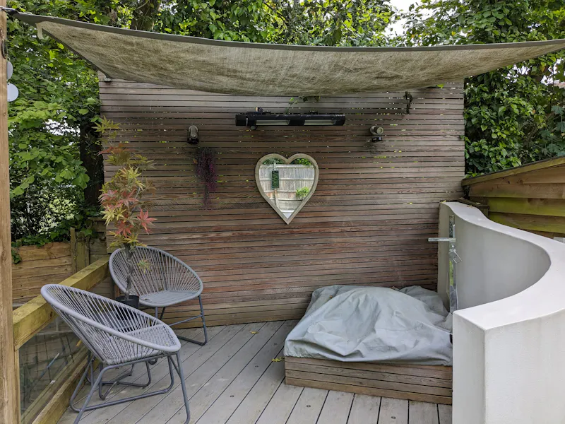 Terrace/Patio at Classic Mock-Tudor House Esher, D2782 (photo 22)
