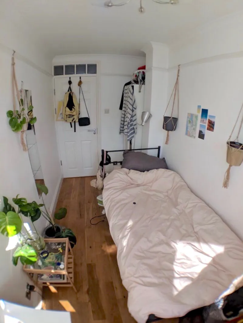 Bedroom at Shoreditch council flat, F1247 (photo 13)