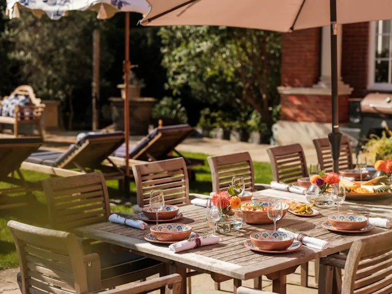 Terrace/Patio at Bracknell Georgian mansion, A1539 (photo 66)