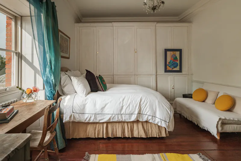 Bedroom at Bracknell Georgian mansion, A1539 (photo 46)