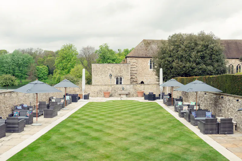 Garden at Gothic Castle in Maidstone, G319 (photo 24)