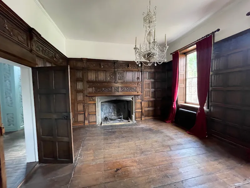 Moated Groombridge Manor House, M363 (photo 6)
