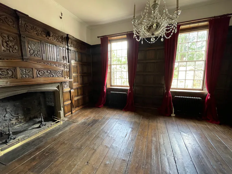 Fireplace at Moated Groombridge Manor House, M363 (photo 7)